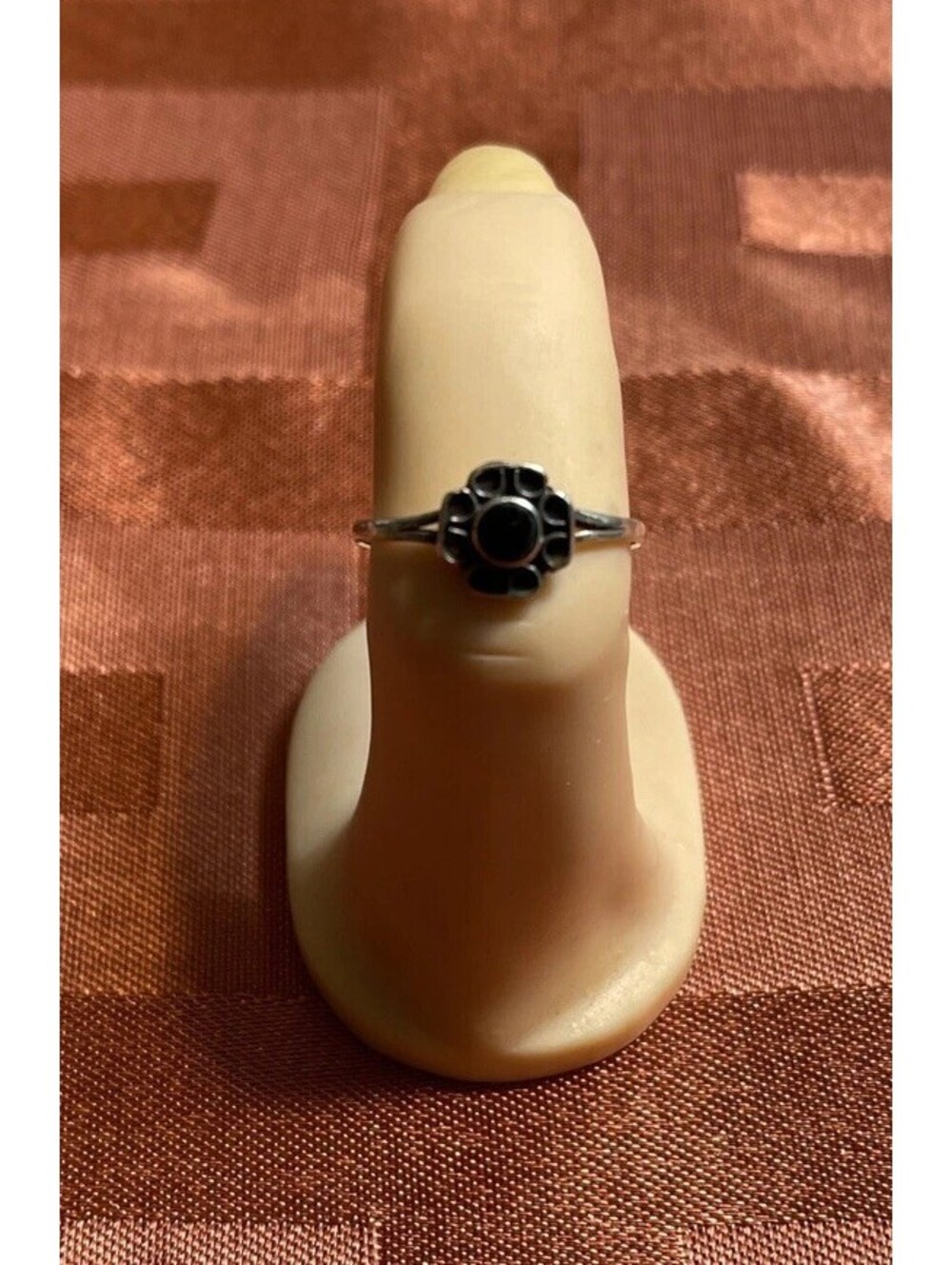 925 Mexico Sterling Silver Size 6 Unique Ring W/Black Stones! M184